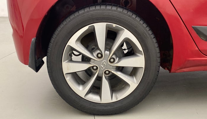 2016 Hyundai Elite i20 ASTA 1.2 (O), Petrol, Manual, 28,026 km, Right Rear Wheel