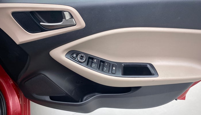 2016 Hyundai Elite i20 ASTA 1.2 (O), Petrol, Manual, 28,026 km, Driver Side Door Panels Control