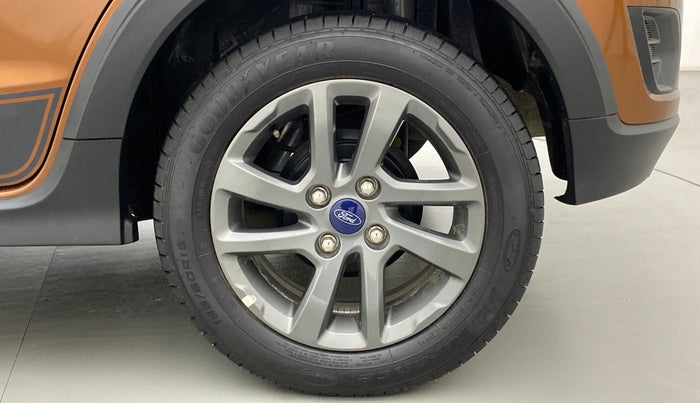 2020 Ford FREESTYLE TITANIUM 1.2 TI-VCT MT, Petrol, Manual, 4,628 km, Left Rear Wheel