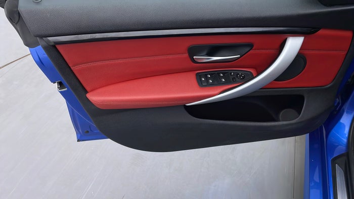 BMW 430I-Driver Side Door Panels Controls
