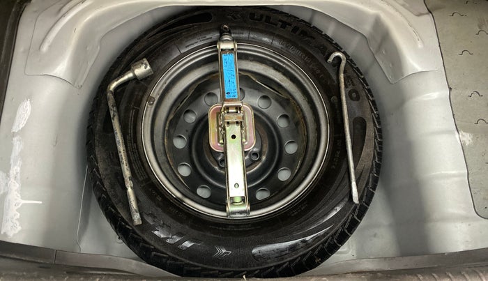 2015 Hyundai i10 MAGNA 1.1 IRDE2, Petrol, Manual, 27,420 km, Spare Tyre