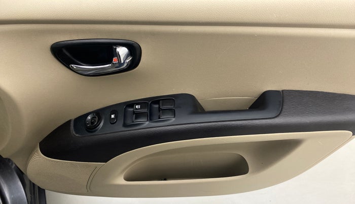 2012 Hyundai i10 MAGNA 1.2 KAPPA2, Petrol, Manual, 56,345 km, Driver Side Door Panels Control
