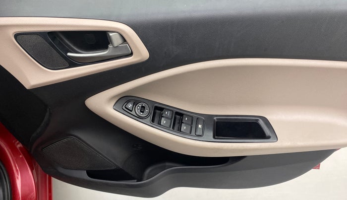 2017 Hyundai Elite i20 SPORTZ 1.2, Petrol, Manual, 90,390 km, Driver Side Door Panels Control