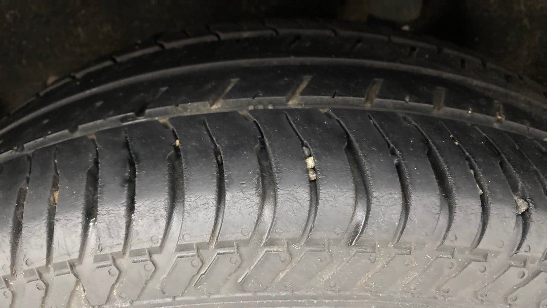 Left Rear Tyre Tread