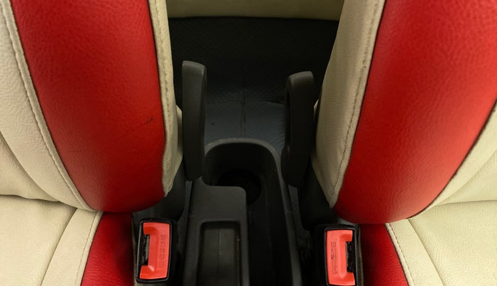 2013 Hyundai i10 MAGNA 1.2 KAPPA2, Petrol, Manual, 81,864 km, Driver Side Adjustment Panel