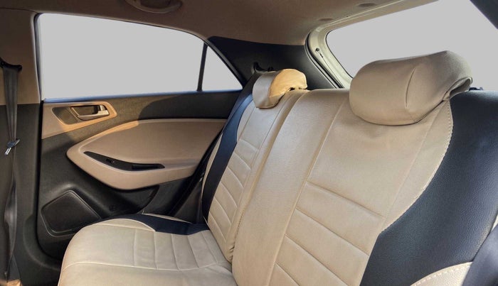 2015 Hyundai Elite i20 ASTA 1.2, Petrol, Manual, 6,421 km, Right Side Rear Door Cabin