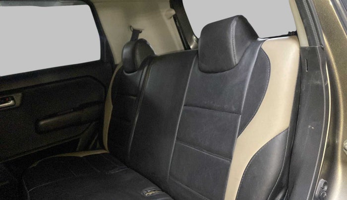 2019 Maruti New Wagon-R VXI 1.0, Petrol, Manual, 11,815 km, Right Side Rear Door Cabin