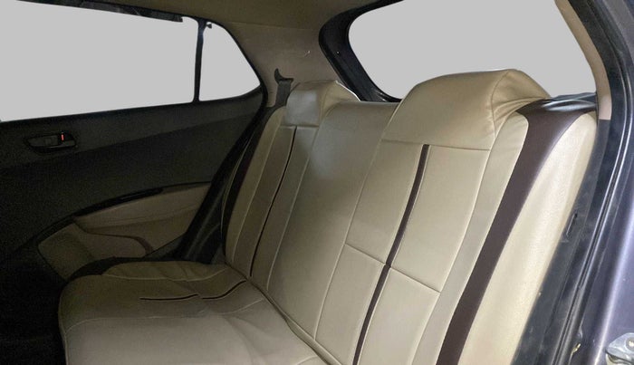 2018 Hyundai Grand i10 MAGNA 1.2 VTVT, Petrol, Manual, 56,440 km, Right Side Rear Door Cabin