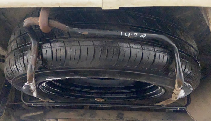 2015 Maruti Ertiga VXI CNG, CNG, Manual, 73,309 km, Spare Tyre