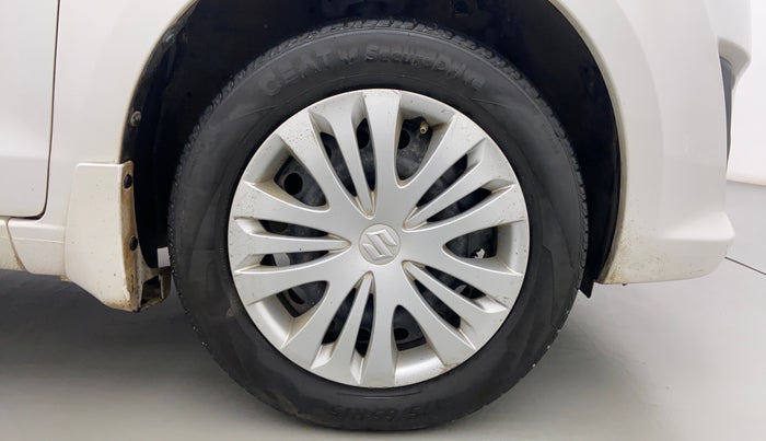 2015 Maruti Ertiga VXI CNG, CNG, Manual, 73,309 km, Right Front Wheel