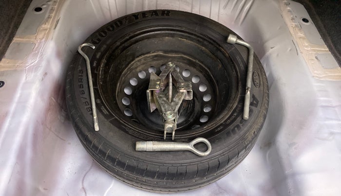 2016 Honda City E MT DIESEL, Diesel, Manual, 82,307 km, Spare Tyre