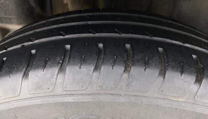 2019 Maruti Swift VXI, Petrol, Manual, 41,174 km, Right Rear Tyre Tread