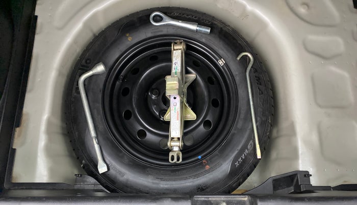 2019 Maruti Swift VXI, Petrol, Manual, 41,174 km, Spare Tyre