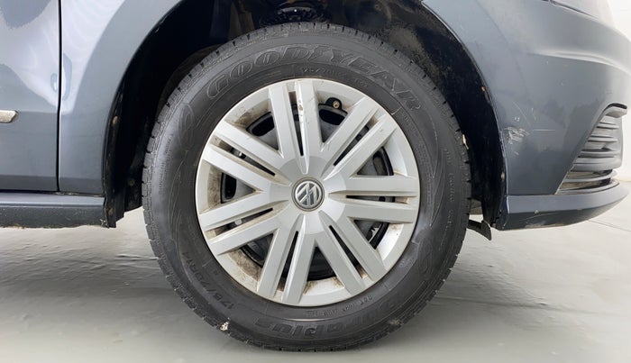 2019 Volkswagen Ameo Trendline 1.0, Petrol, Manual, 50,607 km, Right Front Wheel