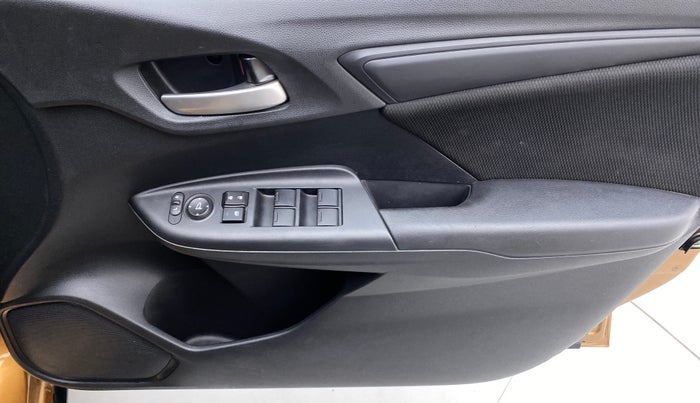 2018 Honda WR-V 1.2 i-VTEC S MT, Petrol, Manual, 53,238 km, Driver Side Door Panels Control
