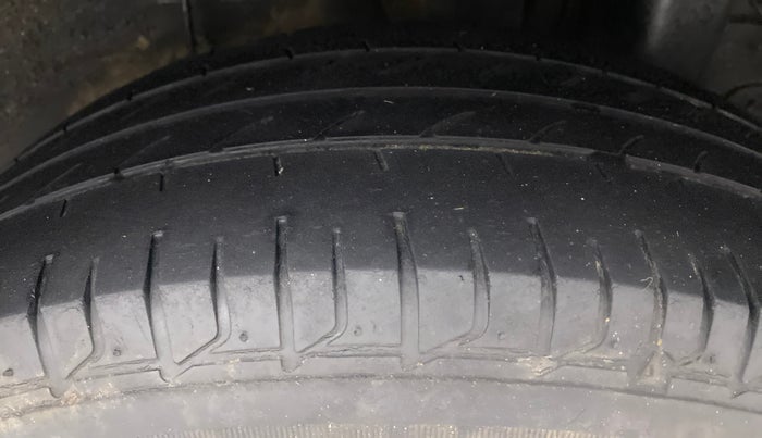 2018 Hyundai Elite i20 ASTA 1.2, Petrol, Manual, 28,024 km, Left Rear Tyre Tread