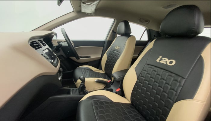 2018 Hyundai Elite i20 ASTA 1.2, Petrol, Manual, 28,024 km, Right Side Front Door Cabin