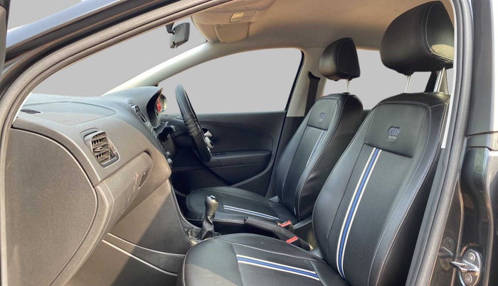 2019 Volkswagen Polo COMFORTLINE 1.0 PETROL, Petrol, Manual, 32,438 km, Right Side Front Door Cabin