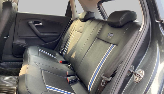 2019 Volkswagen Polo COMFORTLINE 1.0 PETROL, Petrol, Manual, 32,438 km, Right Side Rear Door Cabin