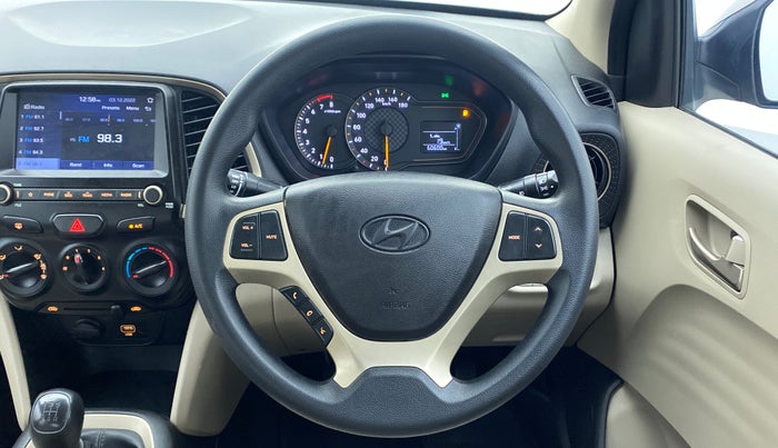 2019 Hyundai NEW SANTRO SPORTZ 1.1, Petrol, Manual, 60,634 km, Steering Wheel Close Up