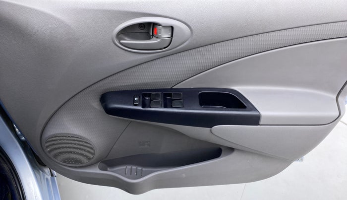 2011 Toyota Etios G, Petrol, Manual, 80,468 km, Driver Side Door Panels Control
