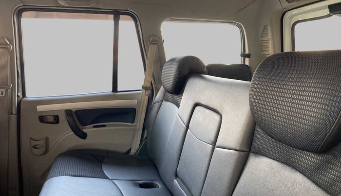 2018 Mahindra Scorpio S11, Diesel, Manual, 34,893 km, Right Side Rear Door Cabin