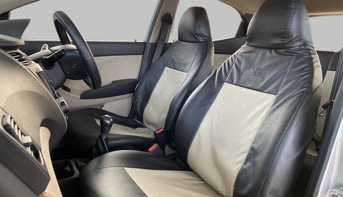 2018 Hyundai Eon ERA PLUS, Petrol, Manual, 10,118 km, Right Side Front Door Cabin