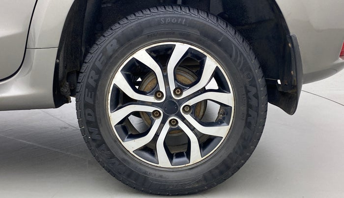 2014 Nissan Terrano XL PLUS 85 PS DEISEL, Diesel, Manual, 1,96,484 km, Left Rear Wheel