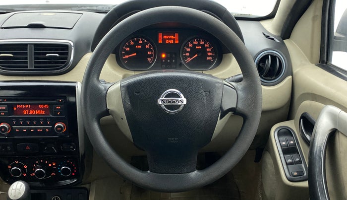 2014 Nissan Terrano XL PLUS 85 PS DEISEL, Diesel, Manual, 1,96,484 km, Steering Wheel Close Up
