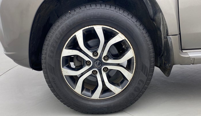 2014 Nissan Terrano XL PLUS 85 PS DEISEL, Diesel, Manual, 1,96,484 km, Left Front Wheel