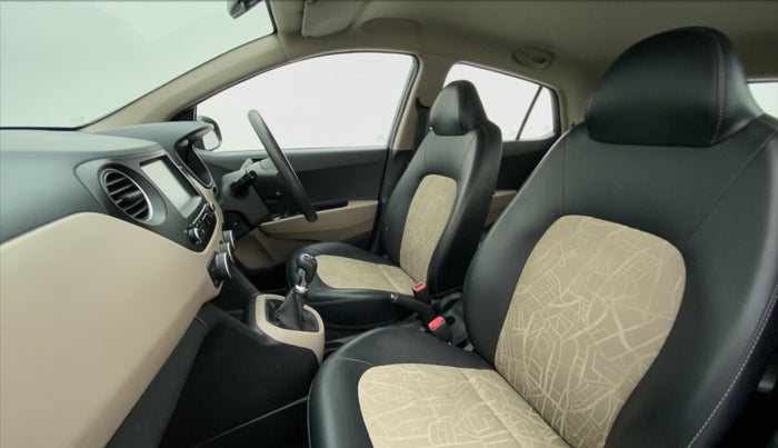 2018 Hyundai Grand i10 Sportz1.2 CRDI, Diesel, Manual, 54,190 km, Right Side Front Door Cabin