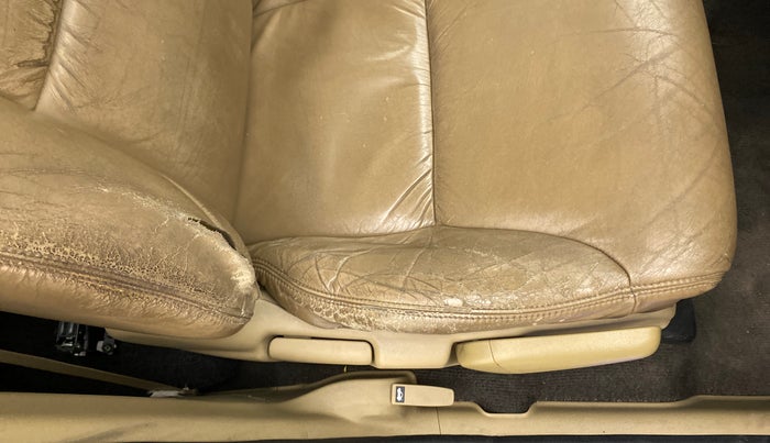 2010 Honda City V MT PETROL, Petrol, Manual, 71,824 km, Driver seat - Cover slightly torn
