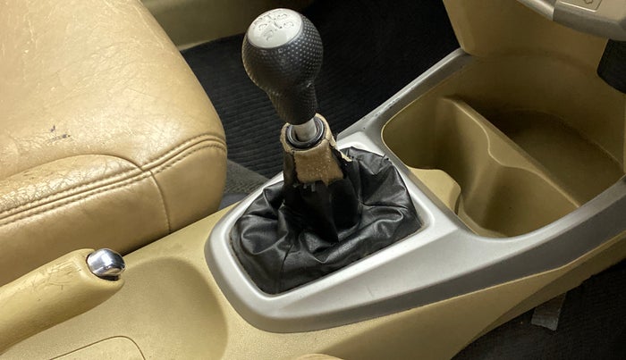2010 Honda City V MT PETROL, Petrol, Manual, 71,824 km, Gear lever - Boot cover slightly torn