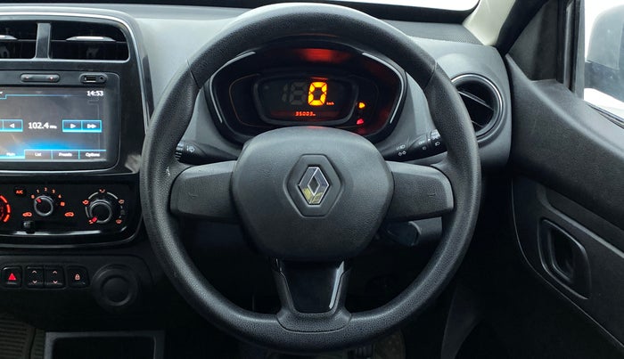 2017 Renault Kwid 1.0 RXT, Petrol, Manual, 35,038 km, Steering Wheel Close Up