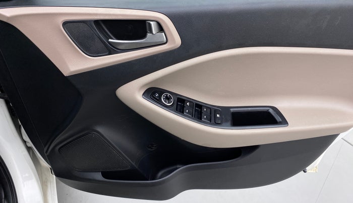 2016 Hyundai Elite i20 ASTA 1.2, Petrol, Manual, 52,276 km, Driver Side Door Panels Control