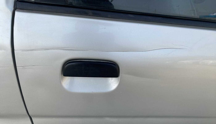 2013 Maruti Alto K10 VXI P, Petrol, Manual, 40,013 km, Right rear door - Minor scratches
