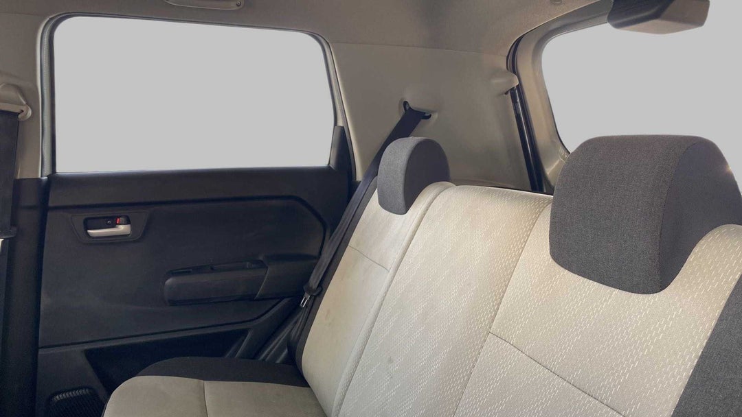 Right Side Rear Door Cabin