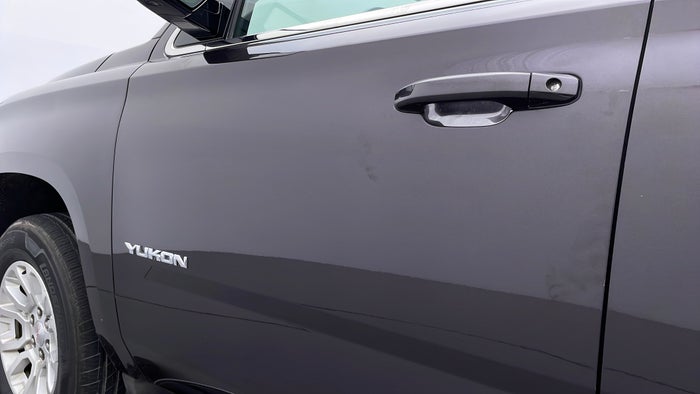 GMC YUKON-Door Exterior LHS Front Scratch