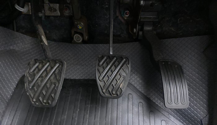 2015 Datsun Go Plus T, Petrol, Manual, 73,717 km, Pedals