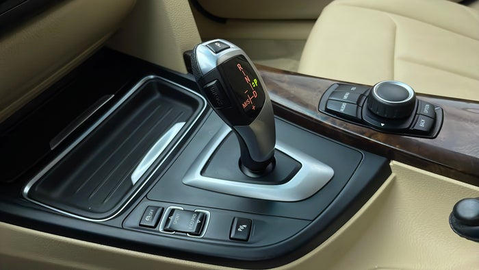 BMW 320I-Gear Lever