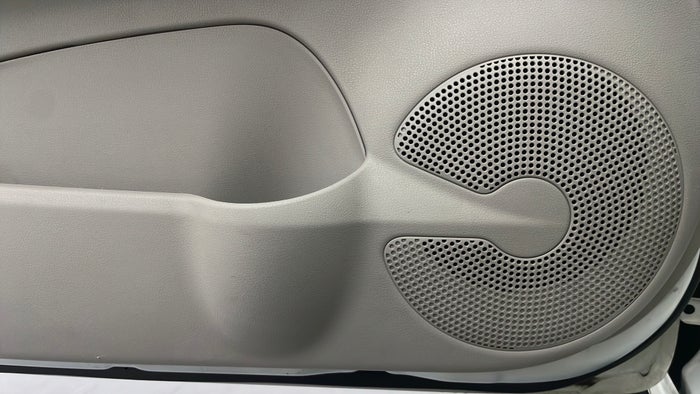 NISSAN MICRA-Speakers