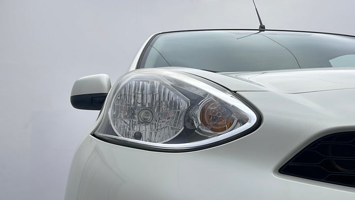 NISSAN MICRA-Head Light RHS Scratch