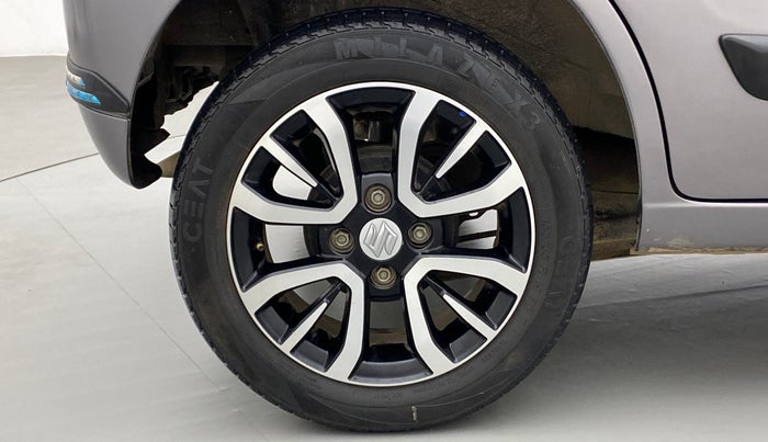 2018 Maruti Wagon R 1.0 VXI AMT, Petrol, Automatic, 84,827 km, Right Rear Wheel