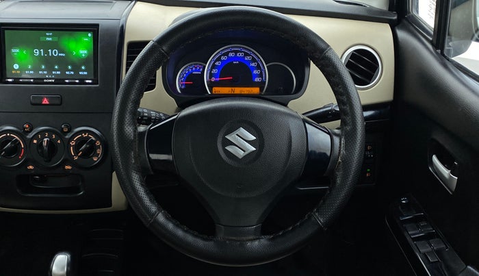 2018 Maruti Wagon R 1.0 VXI AMT, Petrol, Automatic, 84,827 km, Steering Wheel Close Up