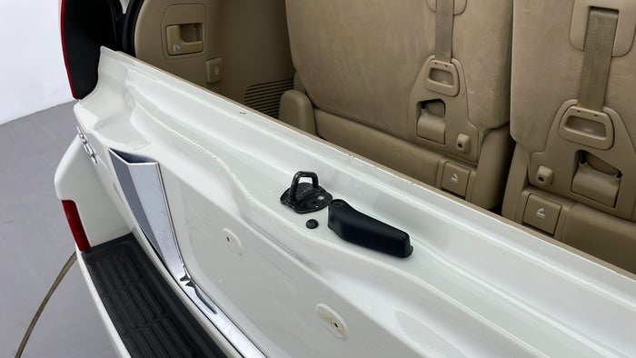TOYOTA LAND CRUISER-Door Interior Boot Door Scratch