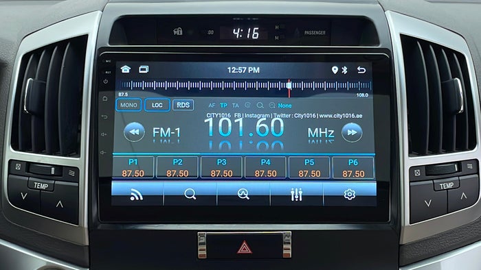 TOYOTA LAND CRUISER-Infotainment System