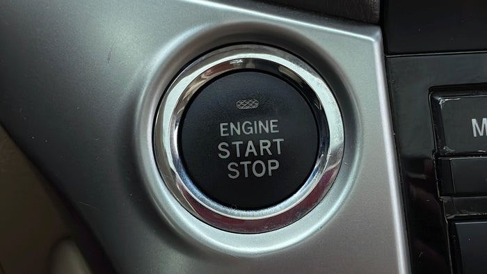 TOYOTA LAND CRUISER-Key-less Button Start
