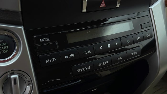TOYOTA LAND CRUISER-Centre Console Trim Scratch