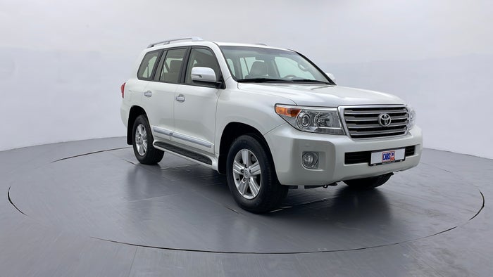 TOYOTA LAND CRUISER-Right Front Diagonal (45- Degree) View