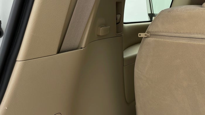 TOYOTA LAND CRUISER-Dicky /Boot Door Boot interior Scratch